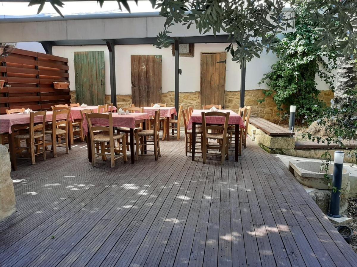Palm Garden Guest House Нікосія Екстер'єр фото
