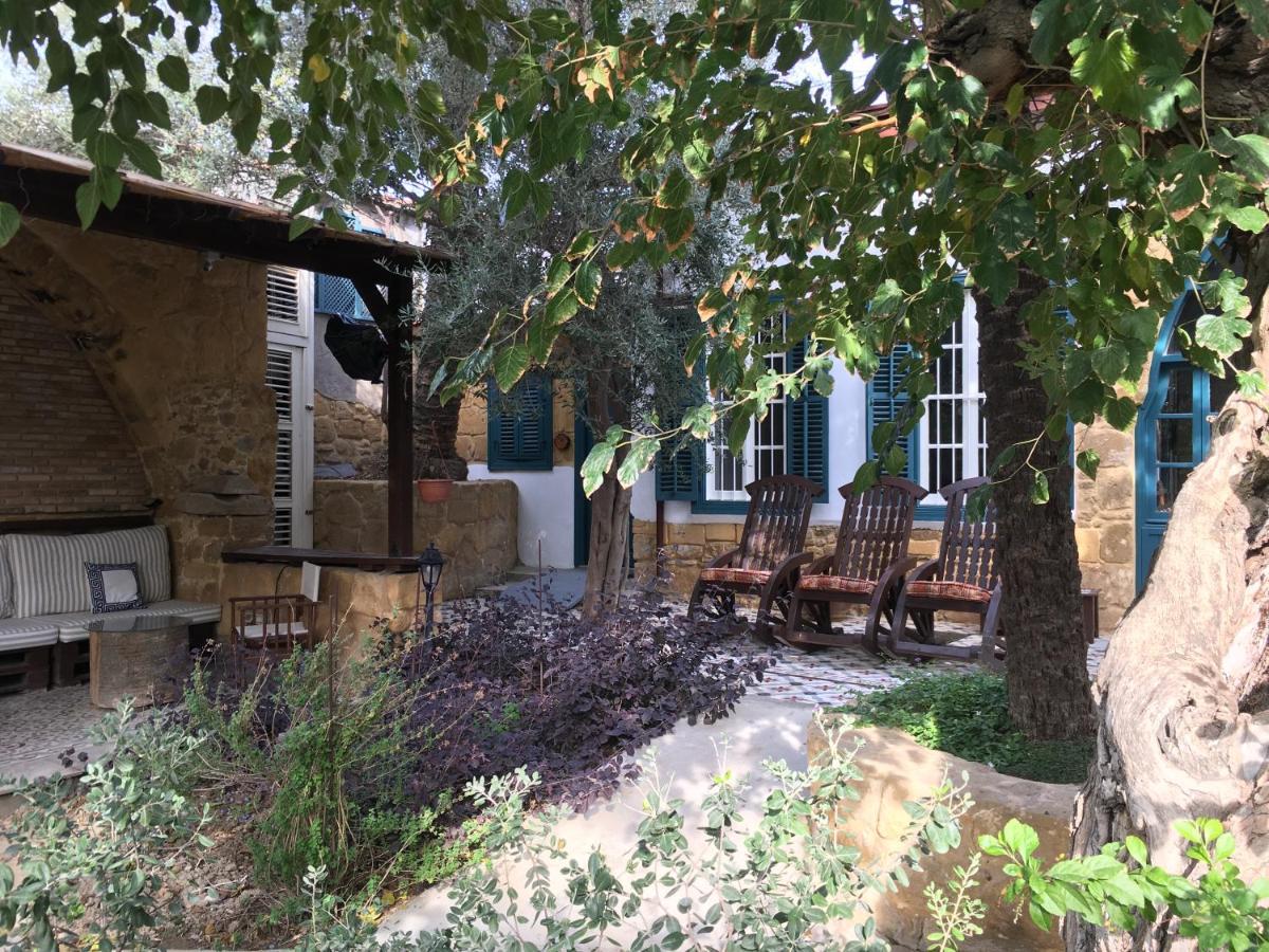 Palm Garden Guest House Нікосія Екстер'єр фото