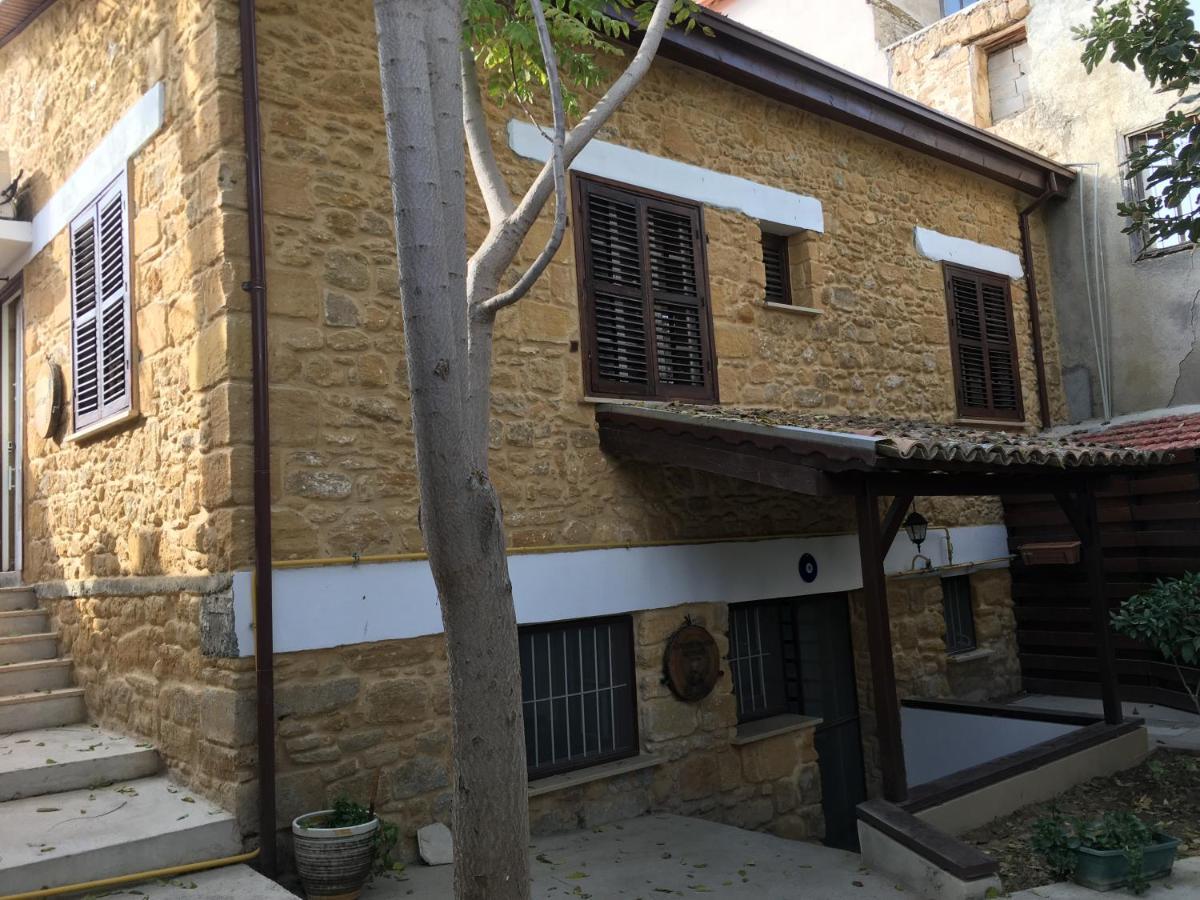 Palm Garden Guest House Нікосія Екстер'єр фото