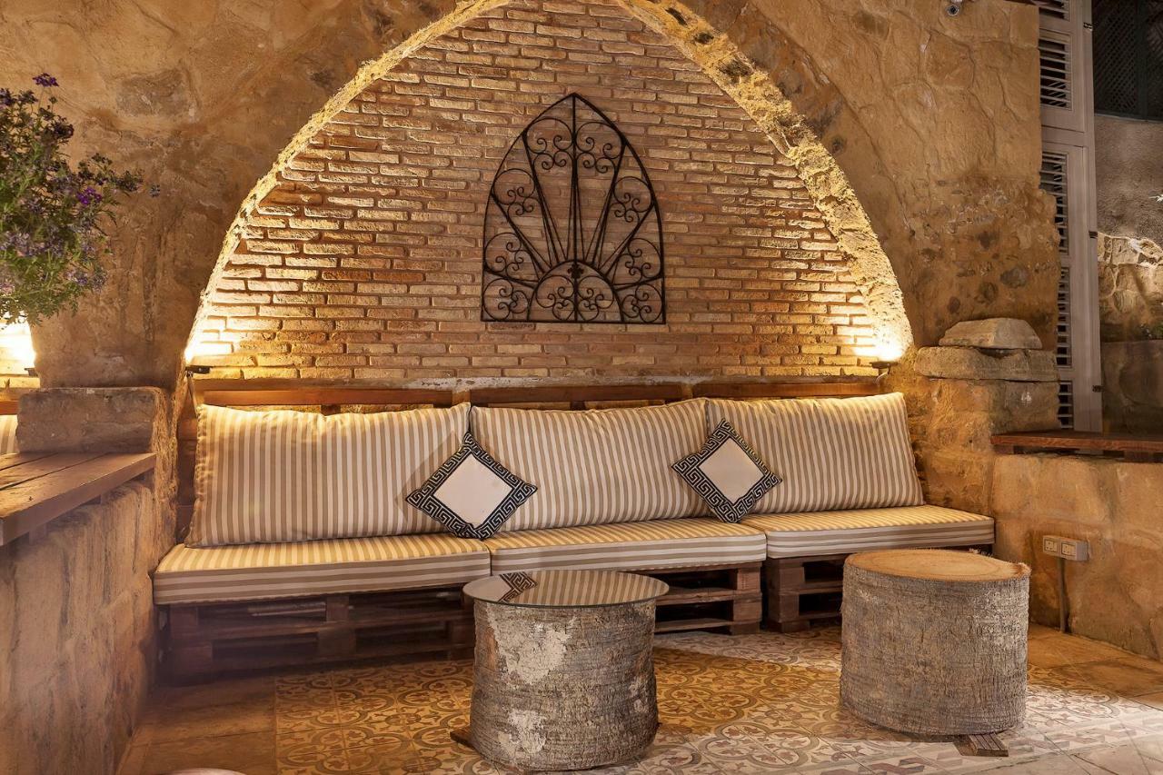 Palm Garden Guest House Нікосія Екстер'єр фото