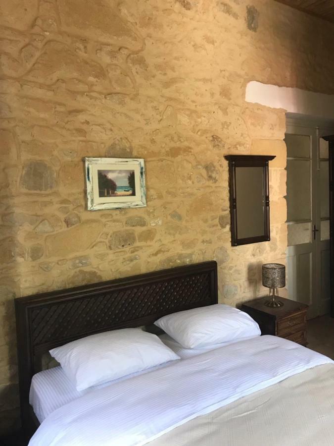 Palm Garden Guest House Нікосія Екстер'єр фото