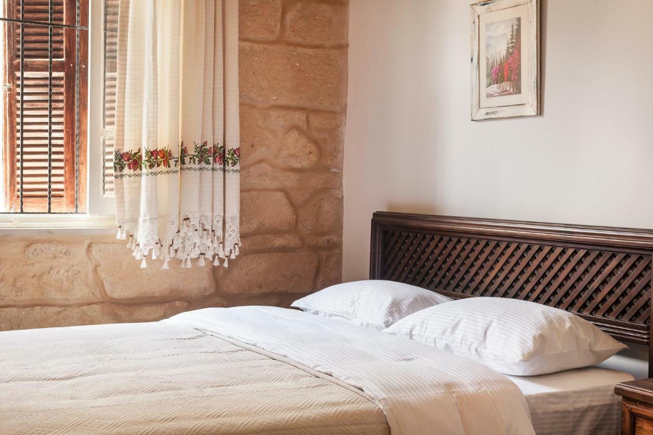 Palm Garden Guest House Нікосія Екстер'єр фото
