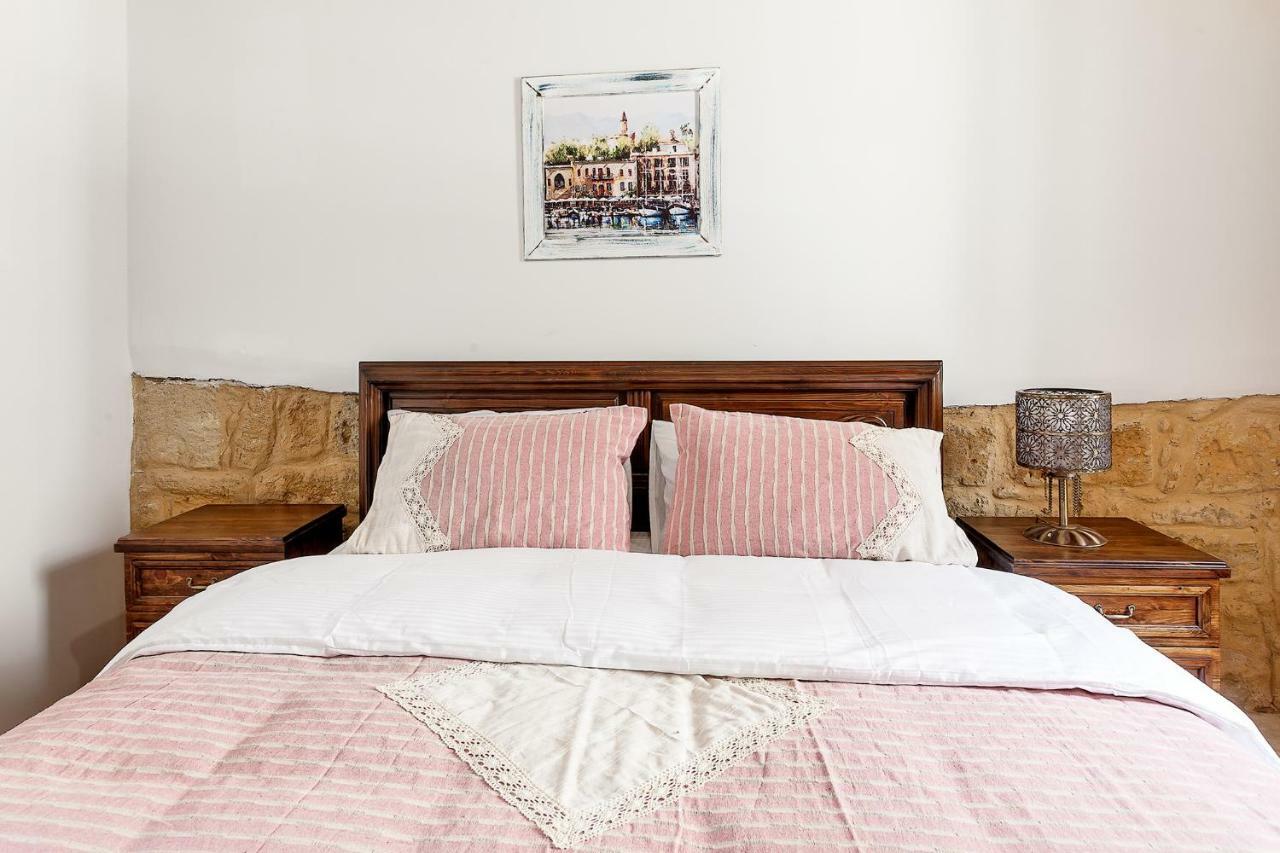 Palm Garden Guest House Нікосія Екстер'єр фото