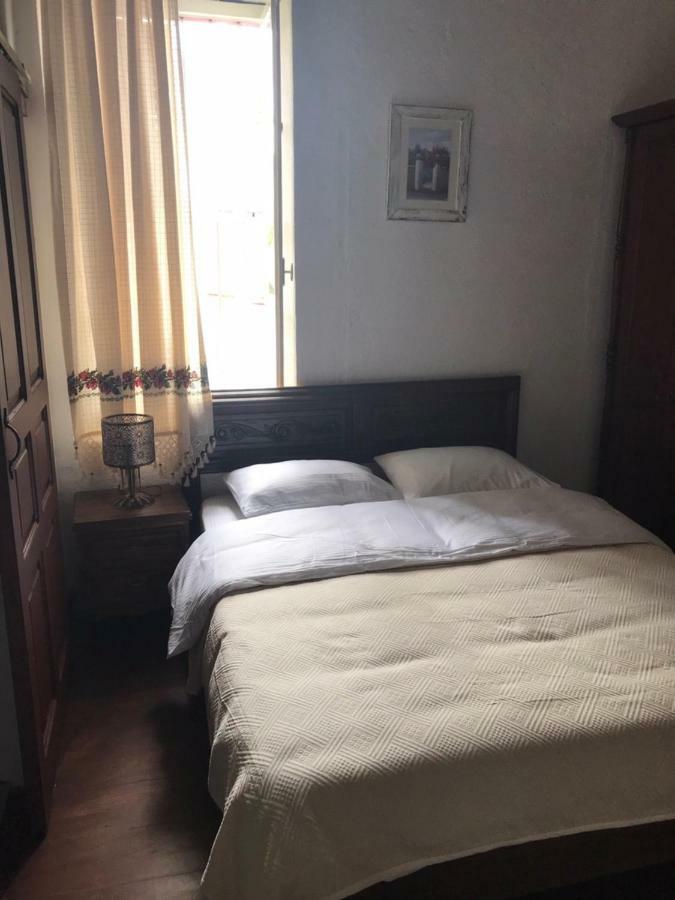 Palm Garden Guest House Нікосія Екстер'єр фото