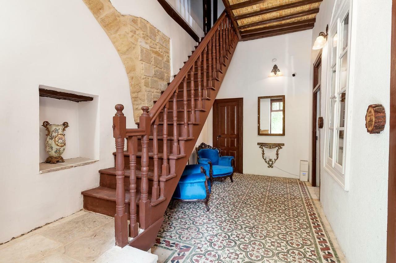 Palm Garden Guest House Нікосія Екстер'єр фото