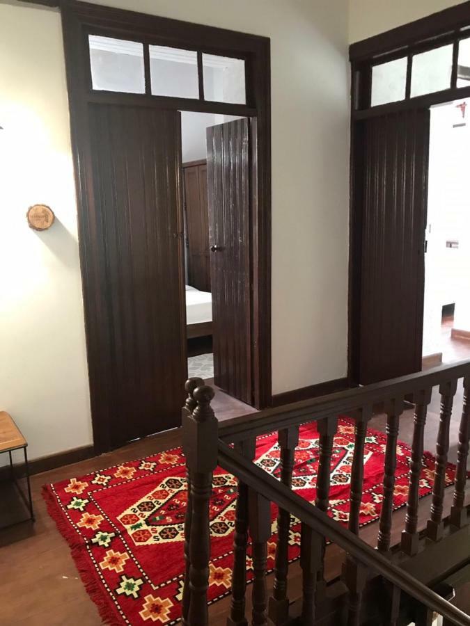 Palm Garden Guest House Нікосія Екстер'єр фото